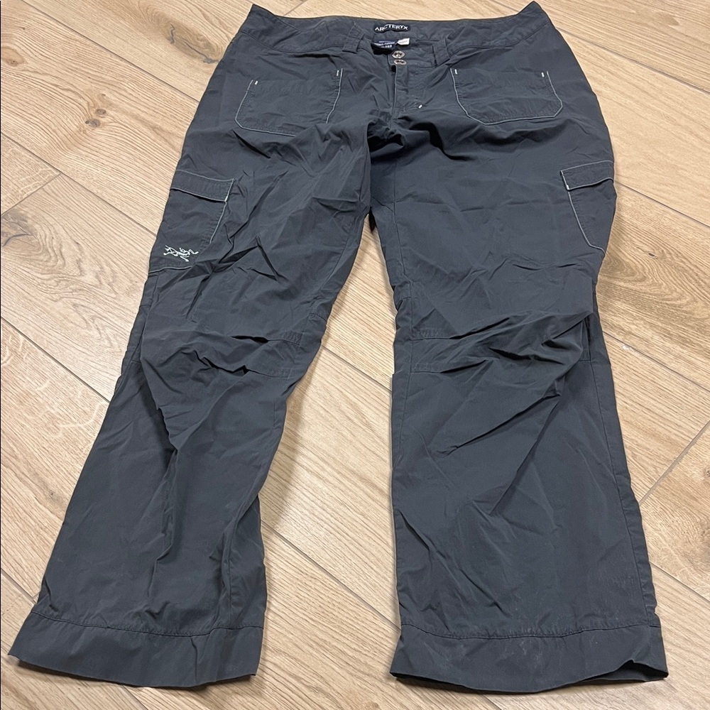 Arc'teryx Men's Dark Gray Cargo Pants